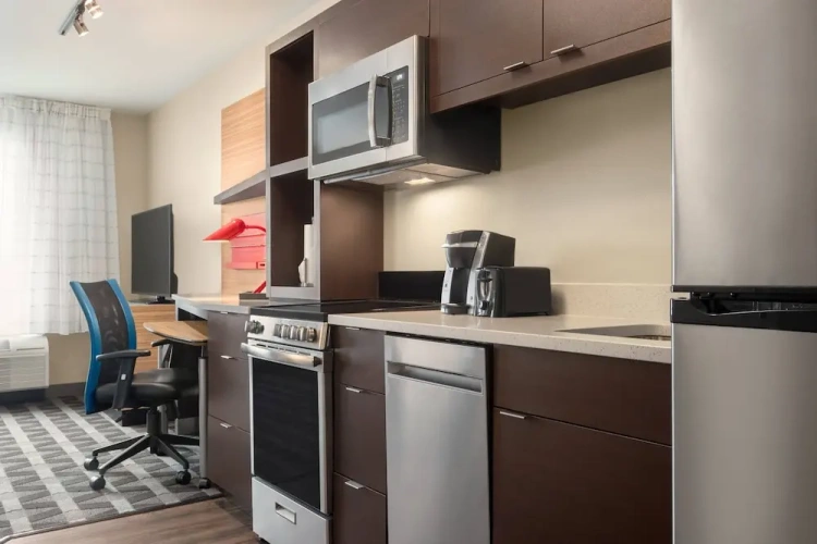 1 Bedroom Suite