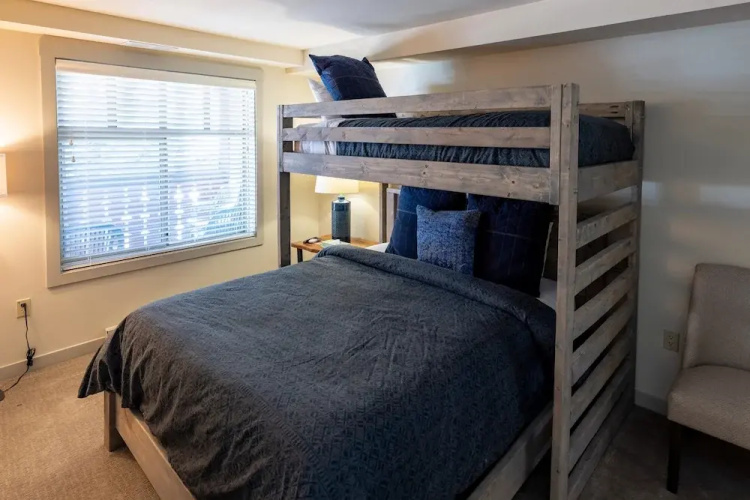Eagle Springs East 1 & 2 Bedroom Condos