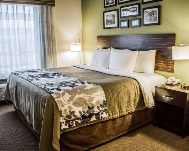 Express Inn & Suites