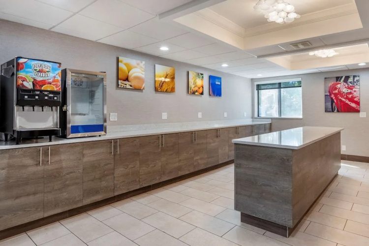Hampton Inn Detroit/dearborn