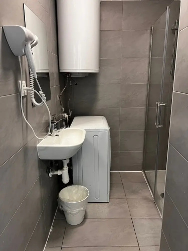 Simple 2BR Apt Near Meidling Station