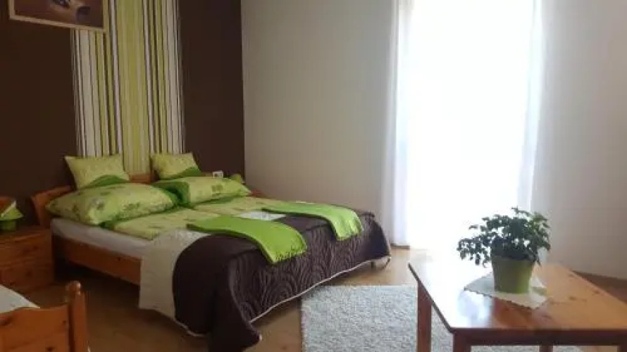 Tópart Apartman