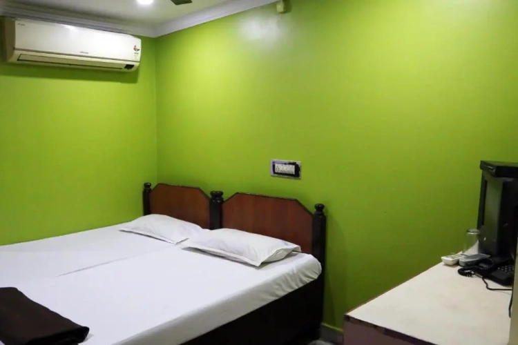Deluxe Double room with view