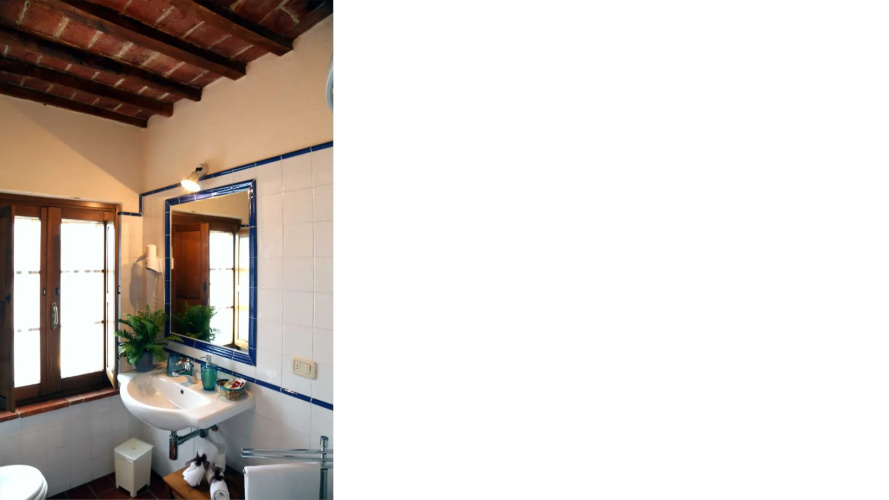 La Villa a Charming Villa With Swimming Pool-la Villa