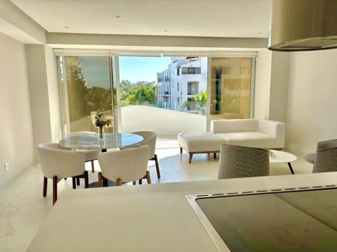 Family Apartment with balcony
