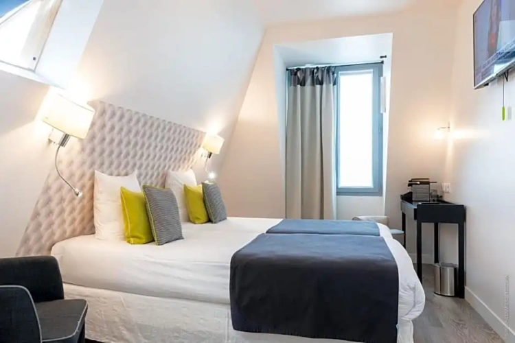 Standard Double room with balcony and with view
