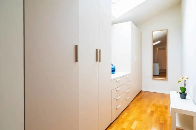 Classy Milanese Stay near Sforza Castle