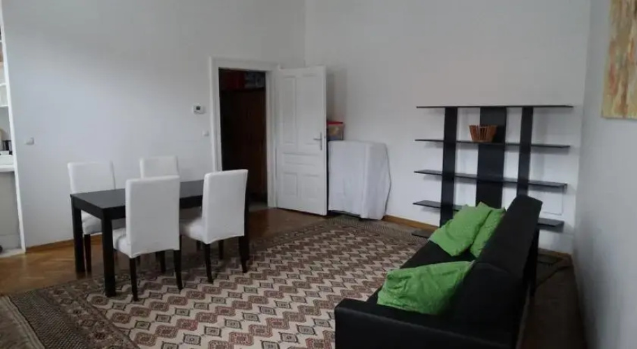 Altbau-Garconniere Schulgasse