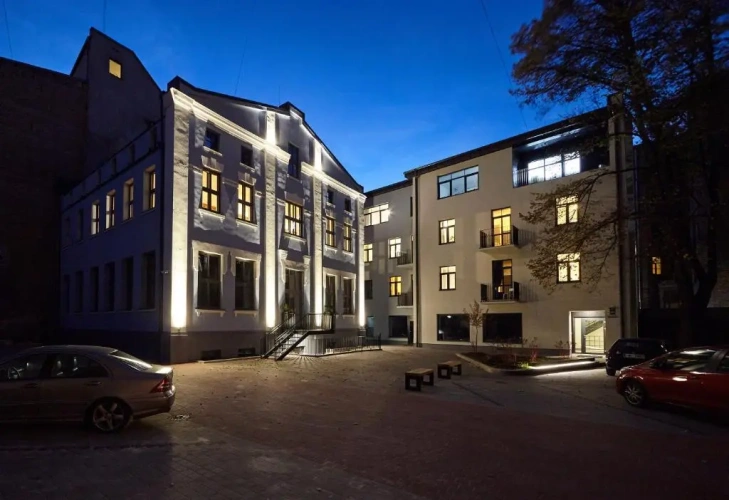 Superior Apartment