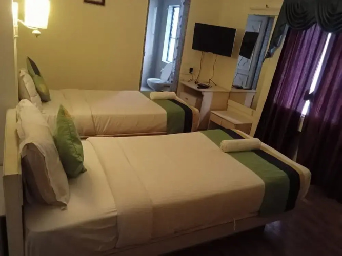Hotel Crown
