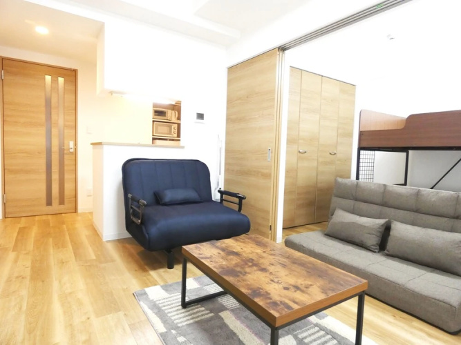Alpha Square Minami 6 Jo 303