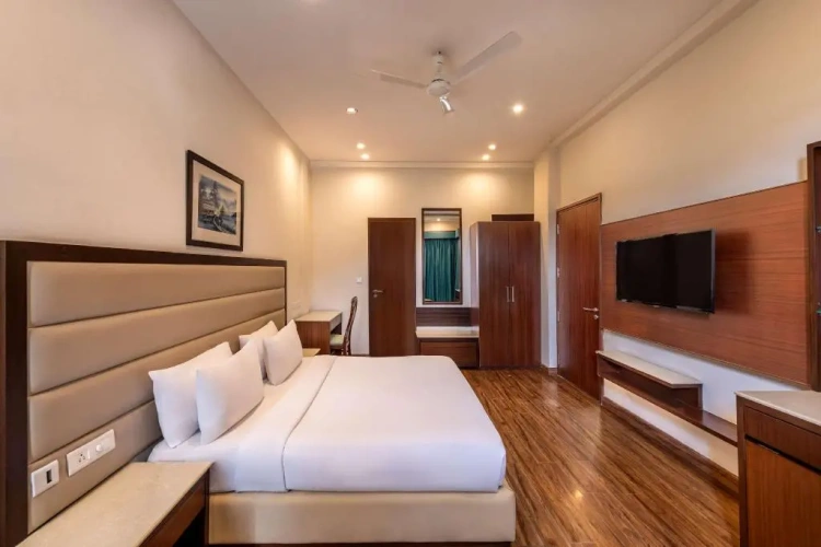 Guest rooms