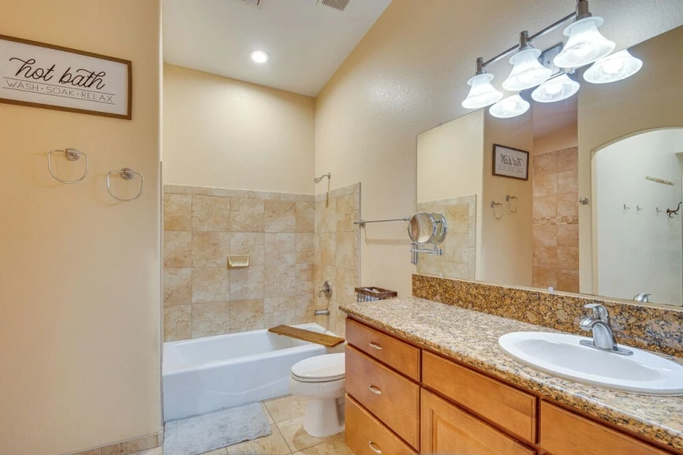 3 Bedrooms Cottage