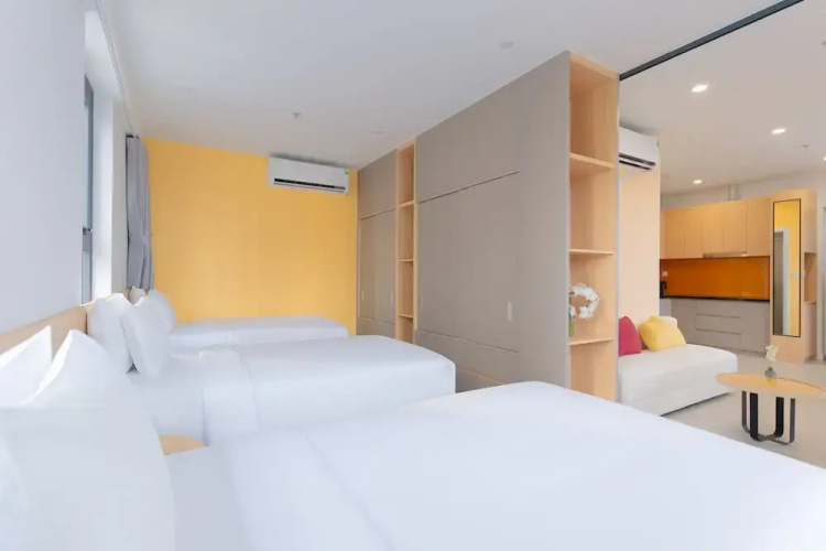 Bcons City Hotel