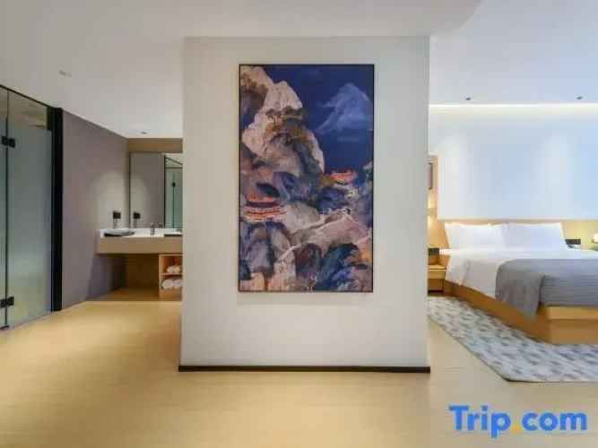Executive Suite with city view