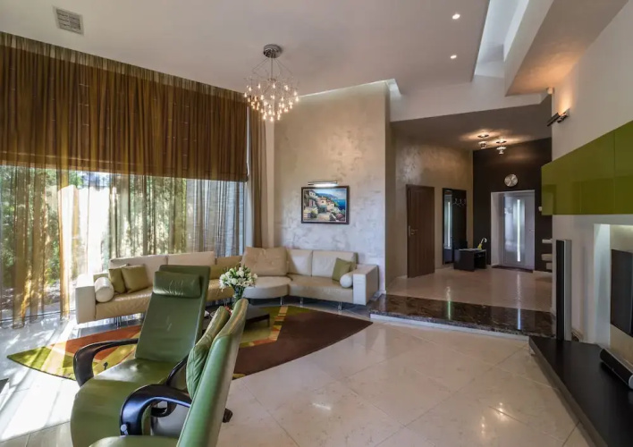 Sunray Hotel