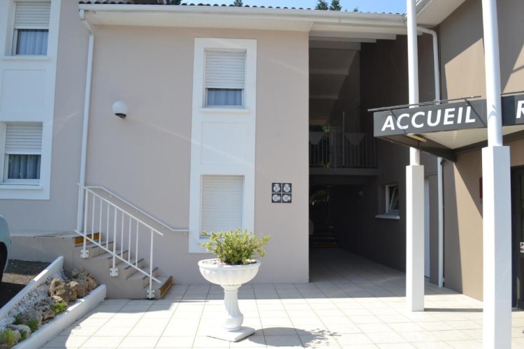Quadruple Family Suite