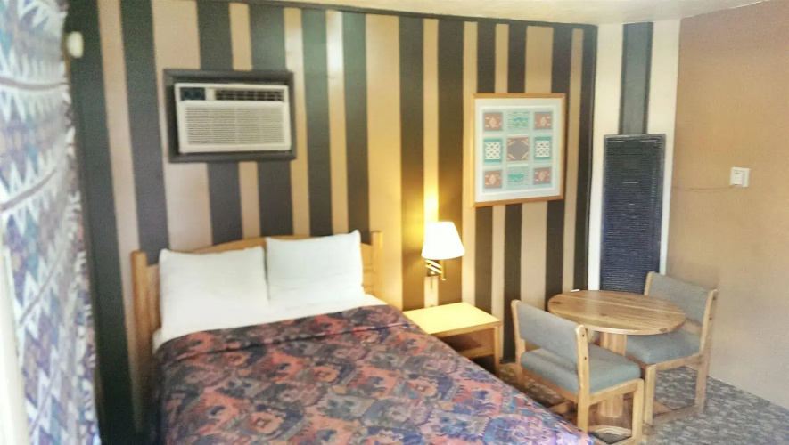 Belle-Aire Motel
