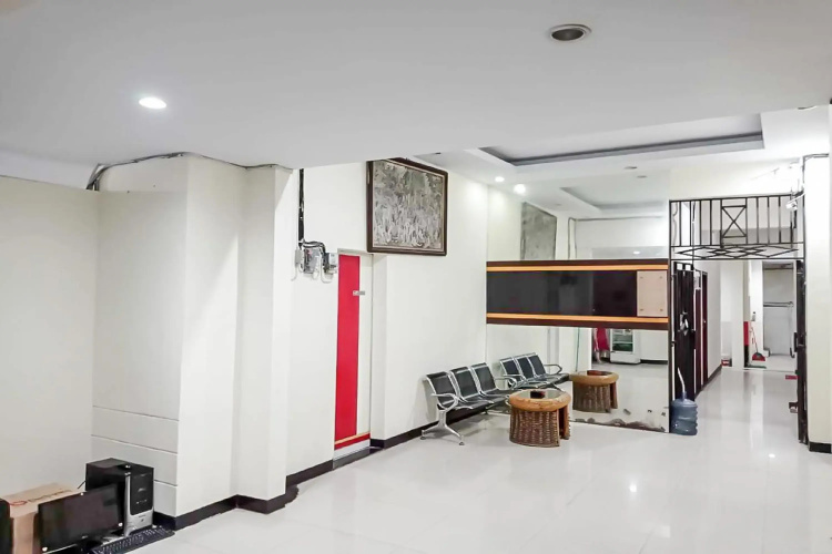 Agnes Residence RedPartner