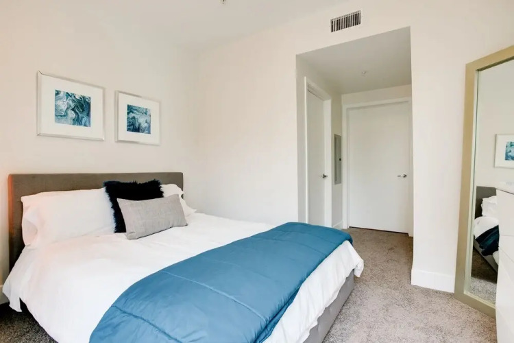 The Hollywood Red Carpet ApartmentOver view