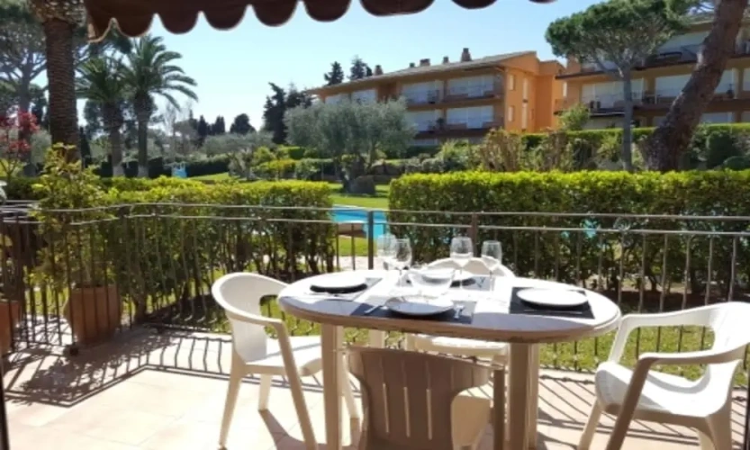 2 Bedrooms Family Apartment with pool view