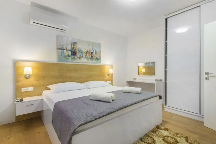 Villa Okit