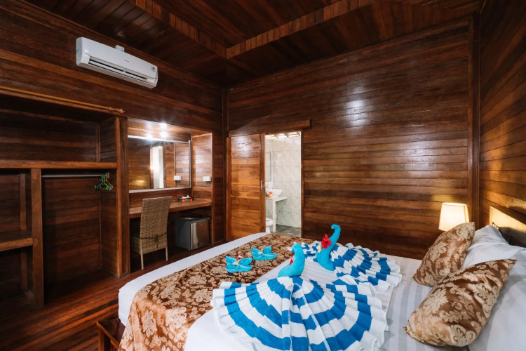 D and B Bungalow's by DeWizZ Management