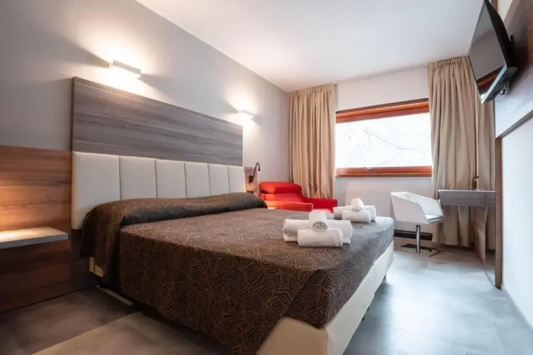 Superior Triple room