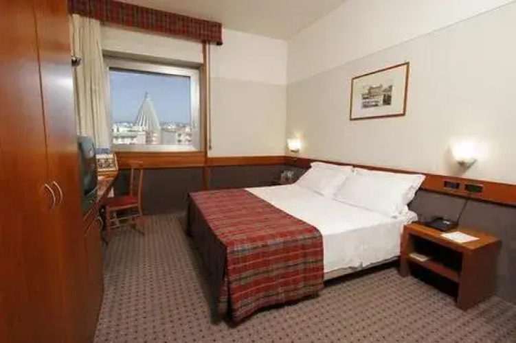 G Tourist Hotel