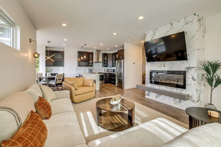 4 Bedrooms Cottage