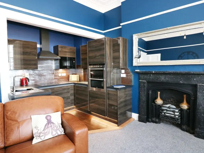 Apartment 3