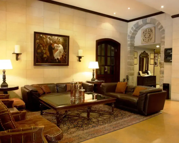 Massabki Hotel