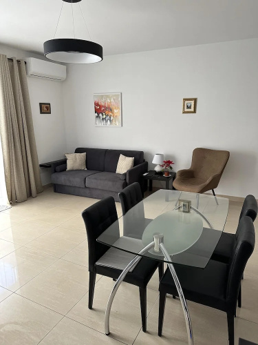 Spinola Bay 3-double Bed Near Beach Prime Location