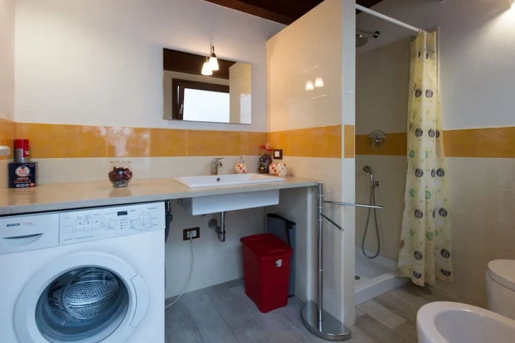 4 Bedrooms Villa