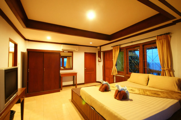 Sea Breeze Resort