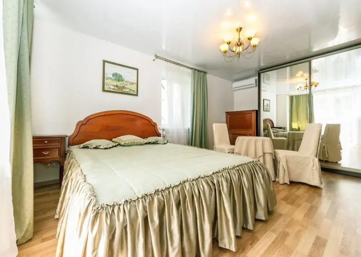 Lesi Ukrainki 5/18 Apartment
