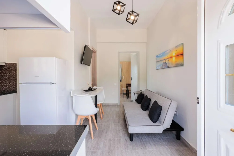 Seaview Serenity - Beachside Getaway