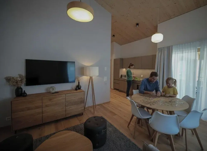 5 Bedrooms Attic Apartment
