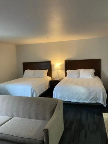 Deluxe Double Suite