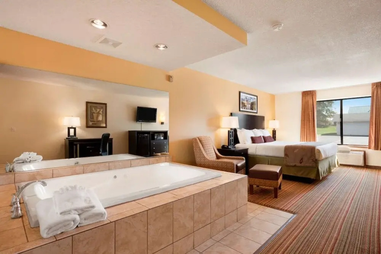 Ramada Wisconsin Dells