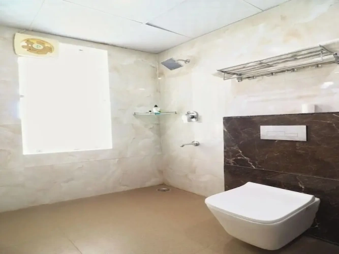 Standard Double room with city view