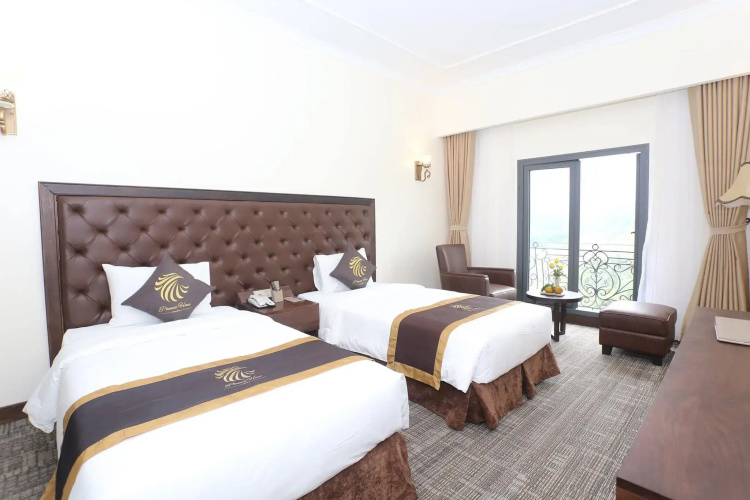 Phoenix Hotel