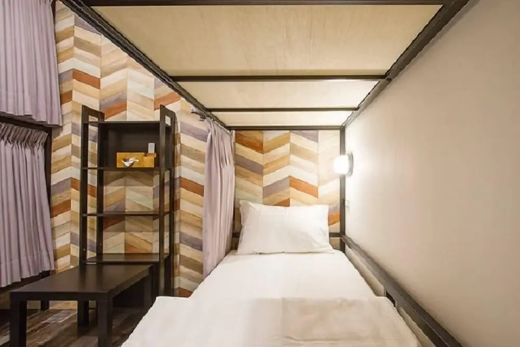 9729 Hostel