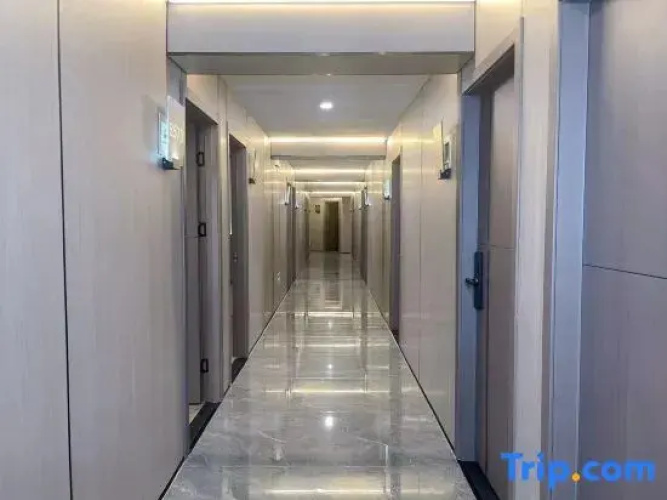 Yunxi Light Luxury Hotel