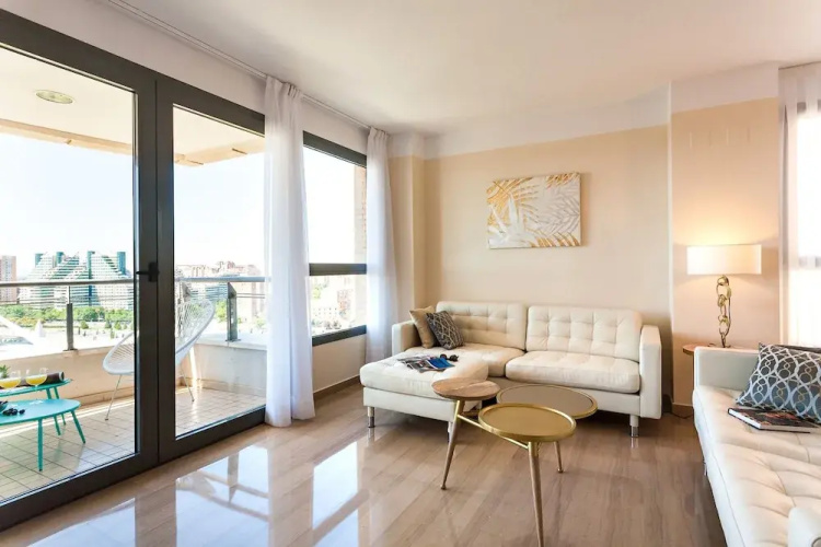 ApartUP Blue Opera View