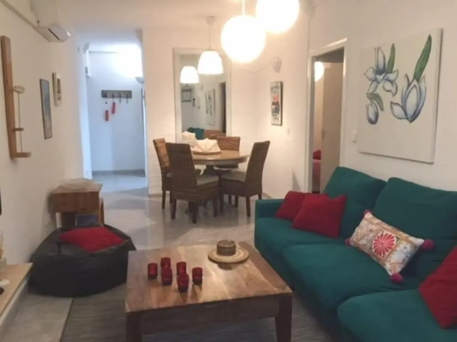2 Bedrooms Apartment