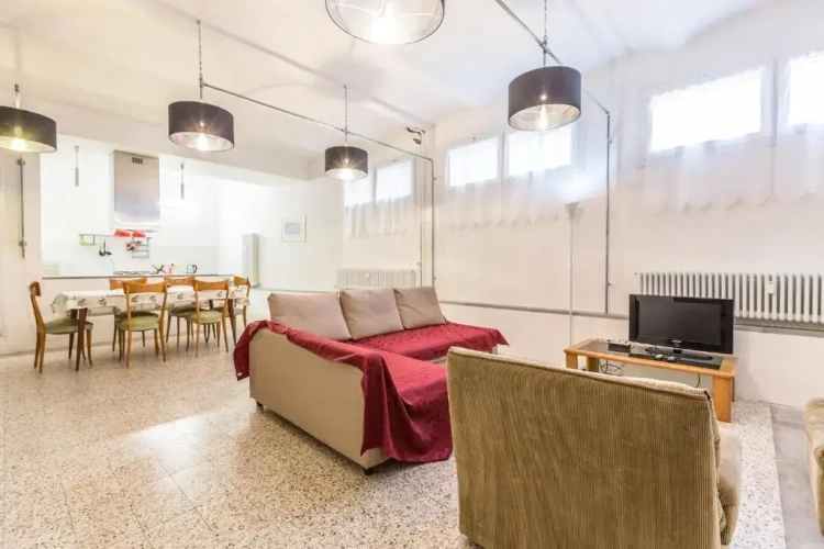 3 Bedrooms Apartment