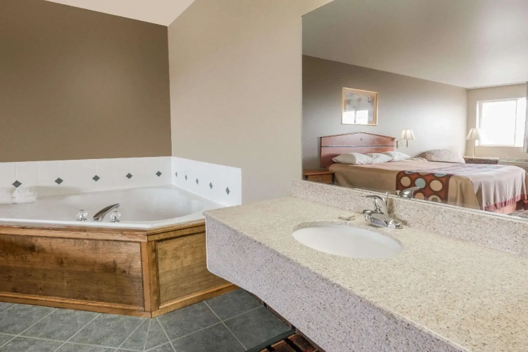 Deluxe Double Suite