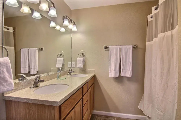 Pop-A-Top - 3 Br home