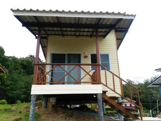 Bungalow with sea view